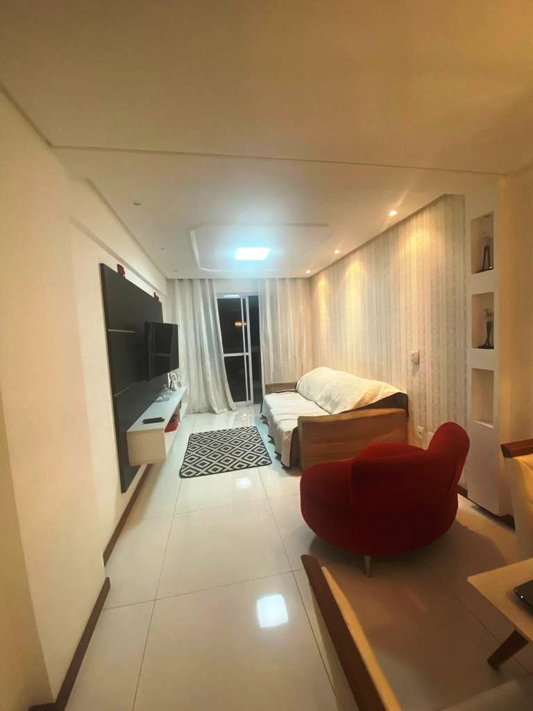 Apartamento à venda com 3 quartos, 110m² - Foto 1