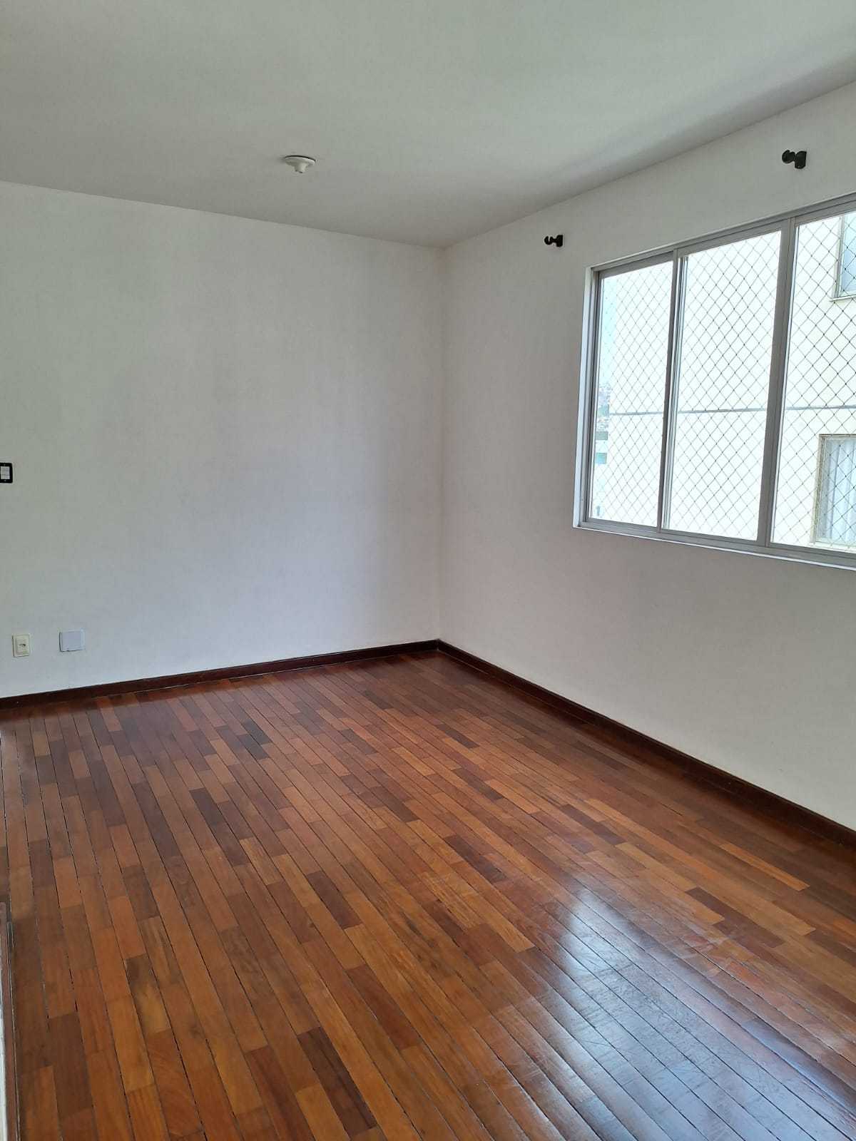 Apartamento à venda com 3 quartos, 102m² - Foto 1