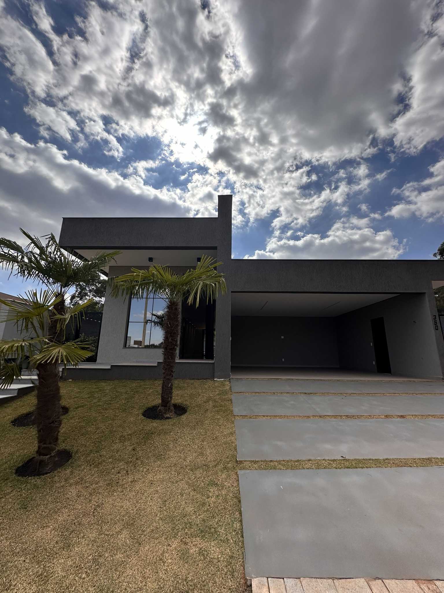 Casa de Condomínio à venda com 6 quartos, 367m² - Foto 2