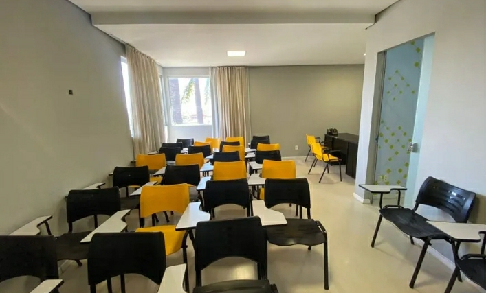 Casa para alugar com 3 quartos, 351m² - Foto 19