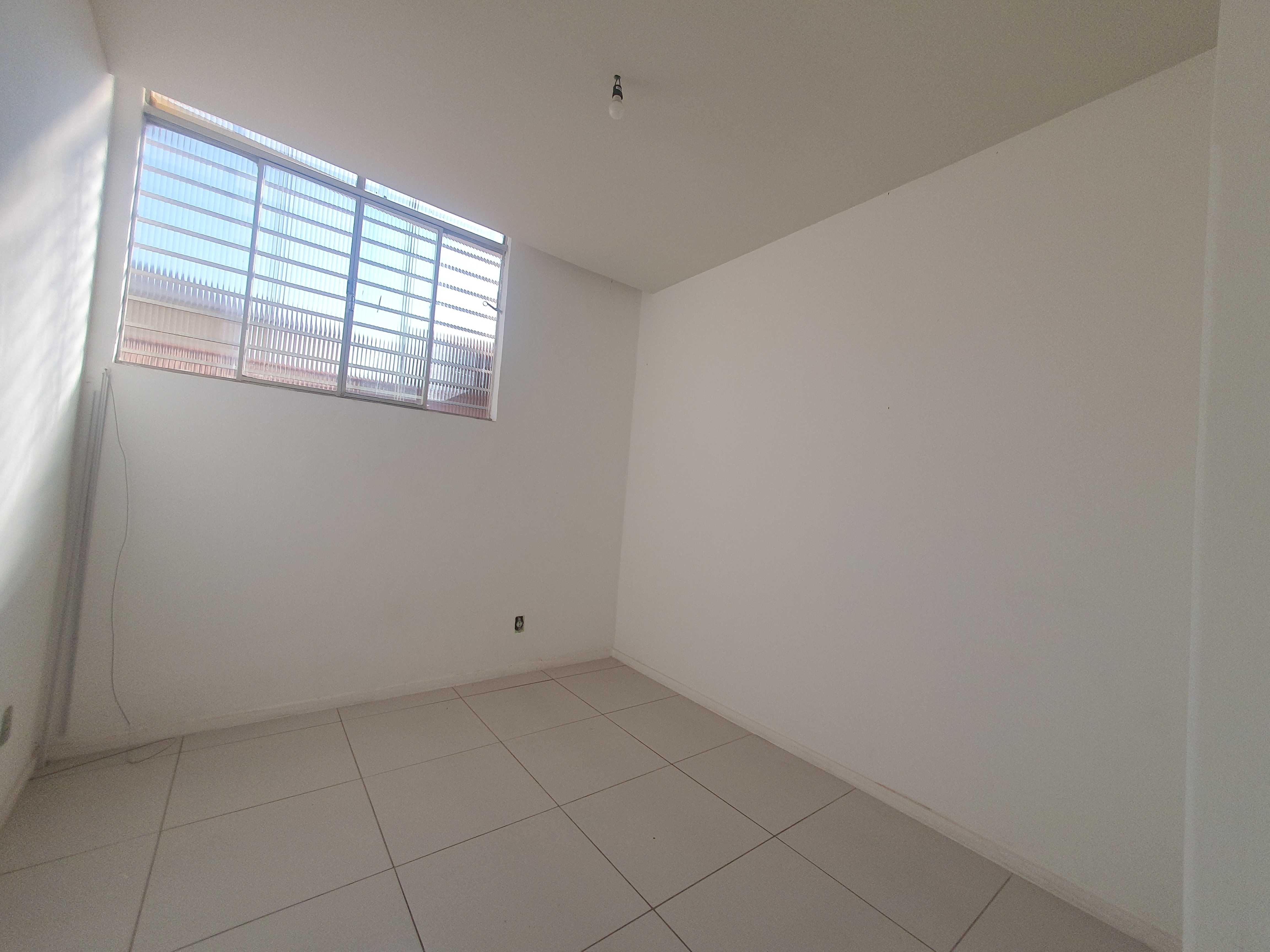 Casa à venda com 6 quartos, 320m² - Foto 15