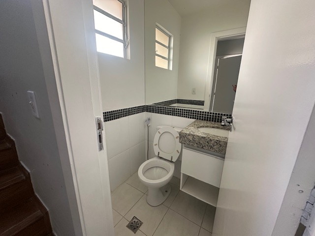 Casa de Condomínio para alugar com 4 quartos, 120m² - Foto 12