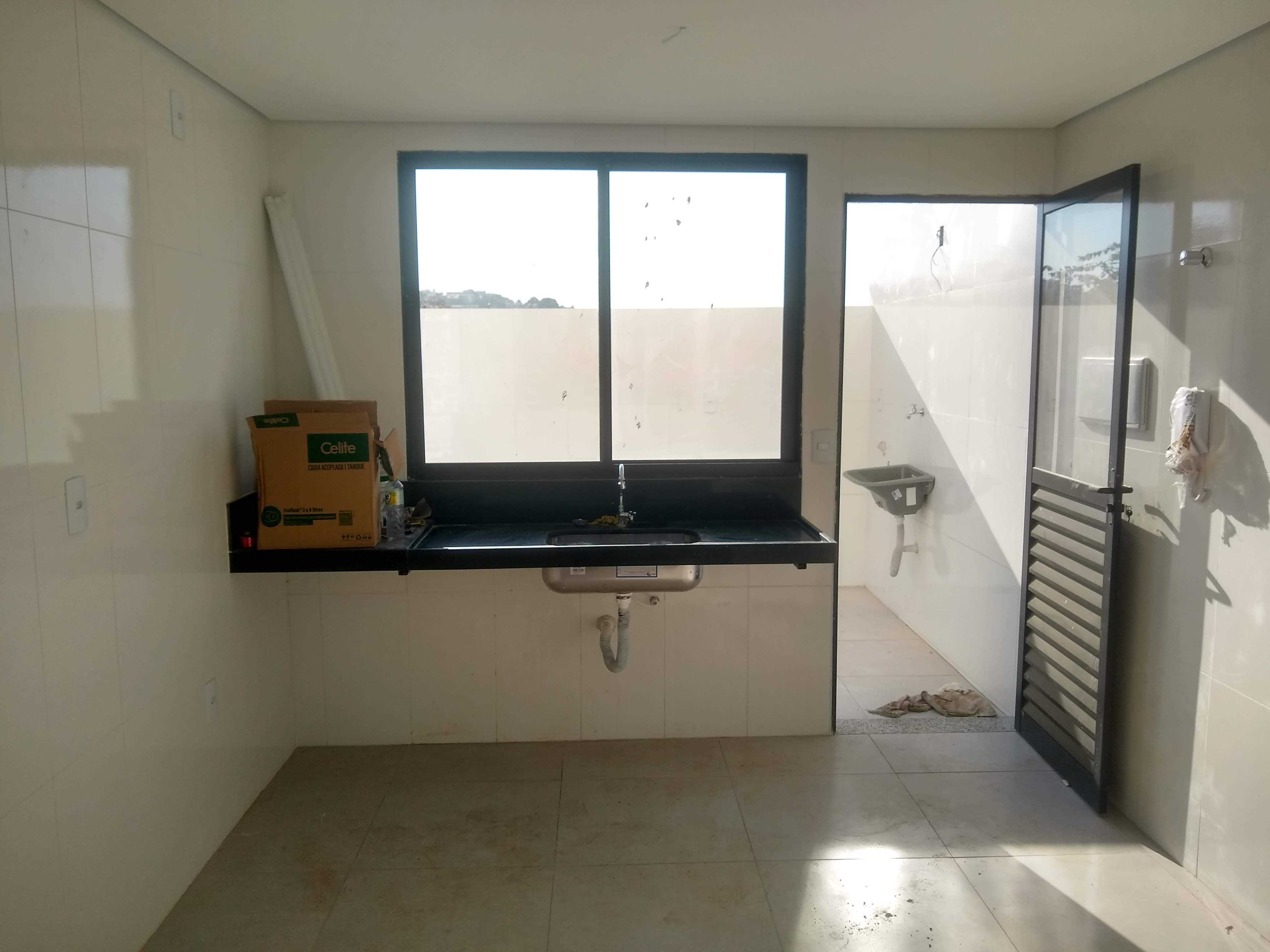 Apartamento à venda com 2 quartos, 72m² - Foto 3