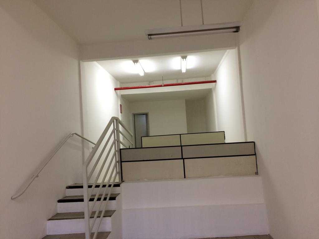 Loja-Salão para alugar, 101m² - Foto 4