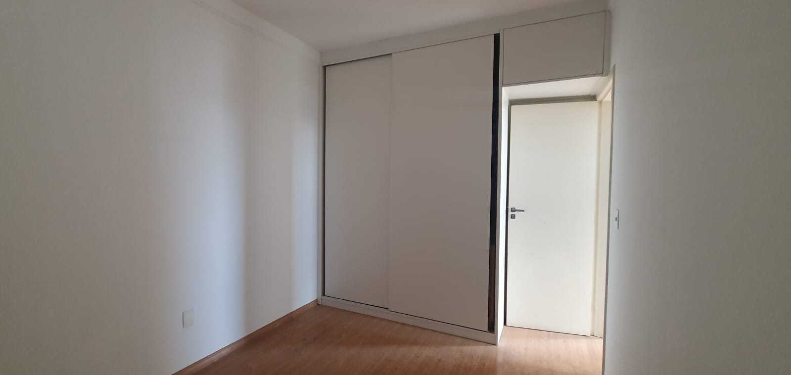 Apartamento à venda com 4 quartos, 135m² - Foto 12