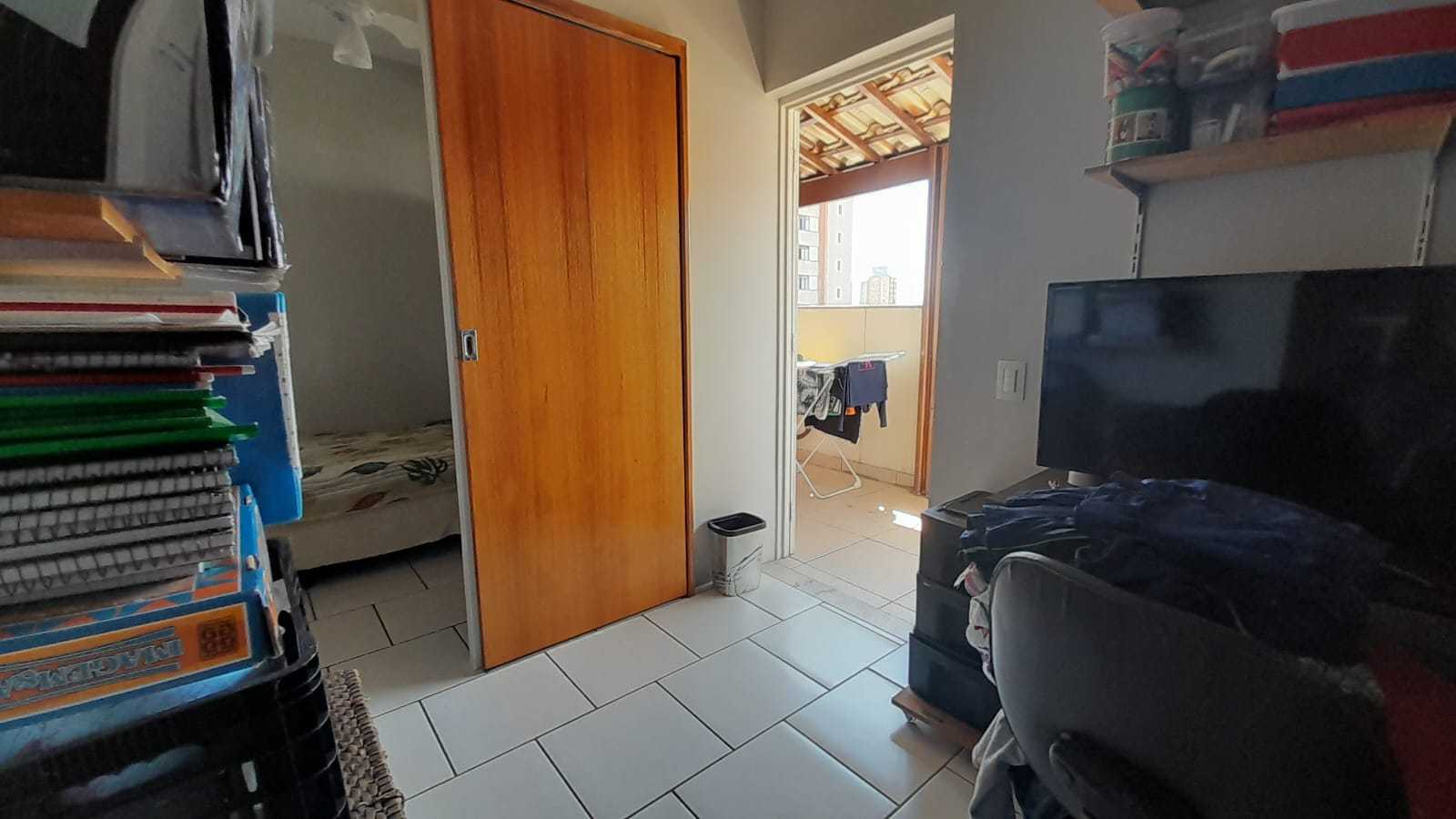 Apartamento à venda com 3 quartos, 105m² - Foto 8