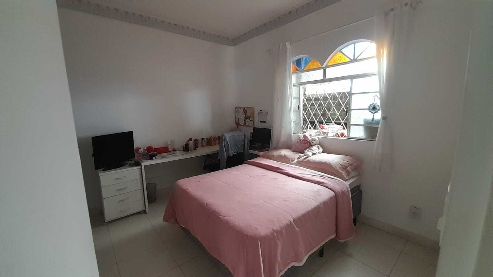 Casa à venda com 3 quartos, 1550m² - Foto 11