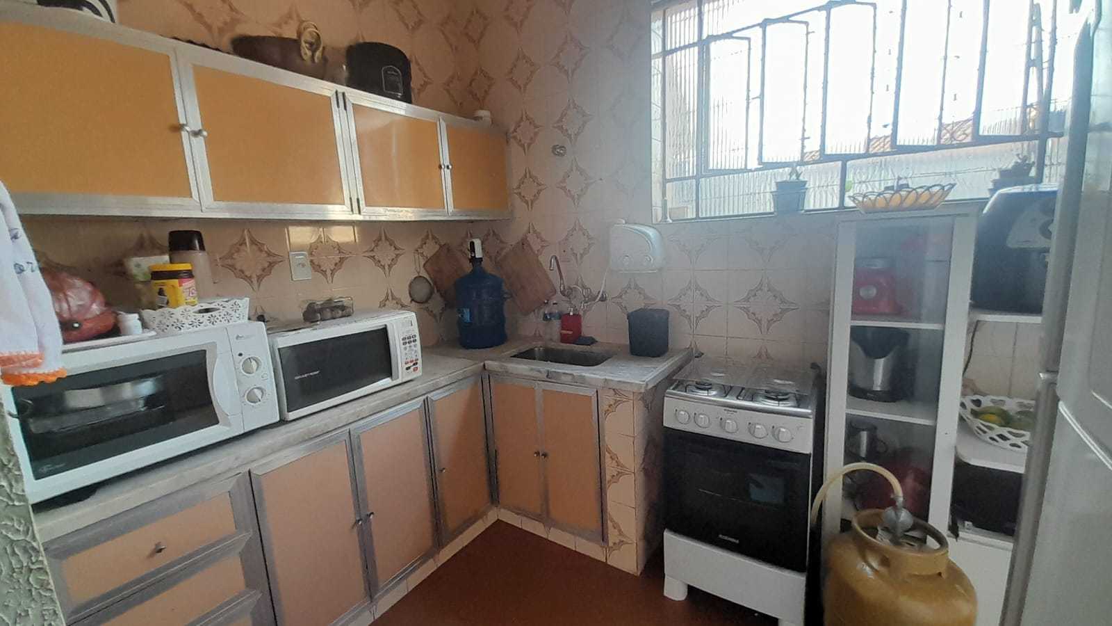 Casa à venda com 3 quartos, 197m² - Foto 8