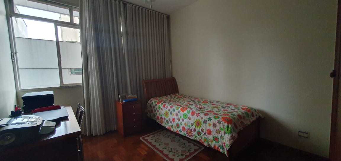 Apartamento à venda com 4 quartos, 160m² - Foto 5