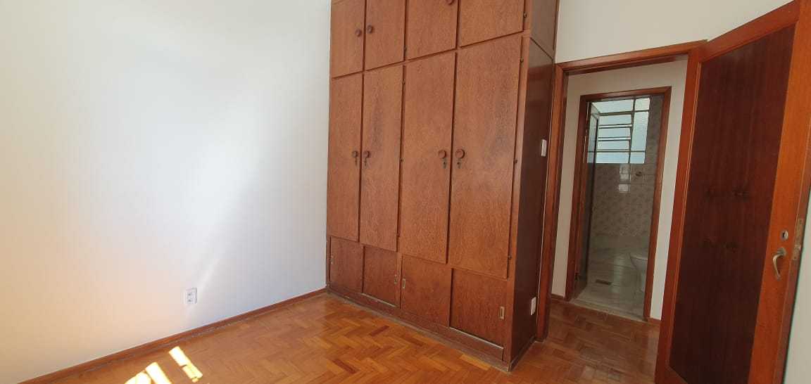 Apartamento à venda com 2 quartos, 80m² - Foto 2