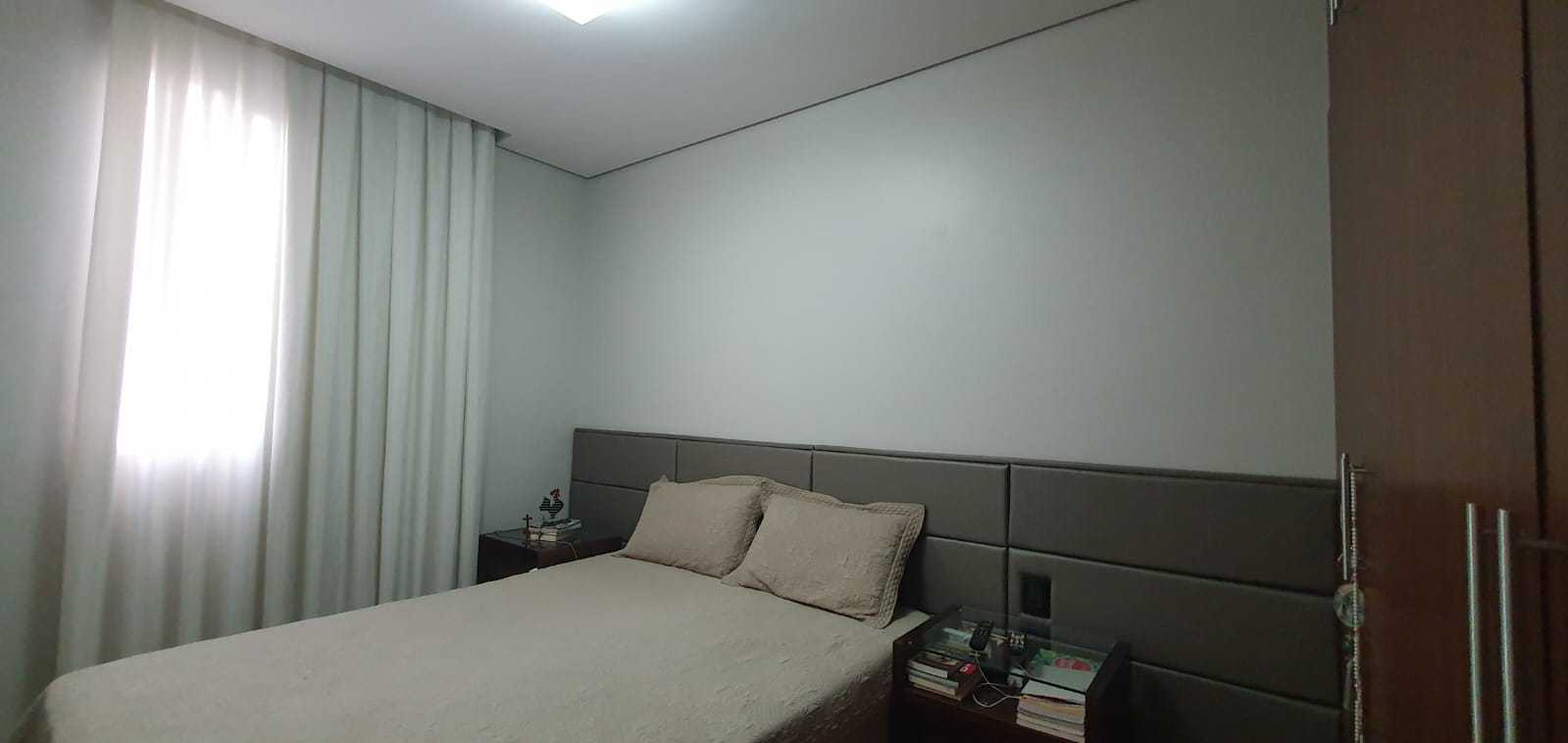 Apartamento à venda com 3 quartos, 80m² - Foto 2