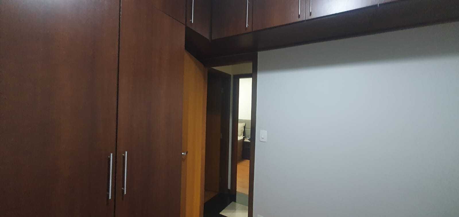 Apartamento à venda com 3 quartos, 80m² - Foto 4