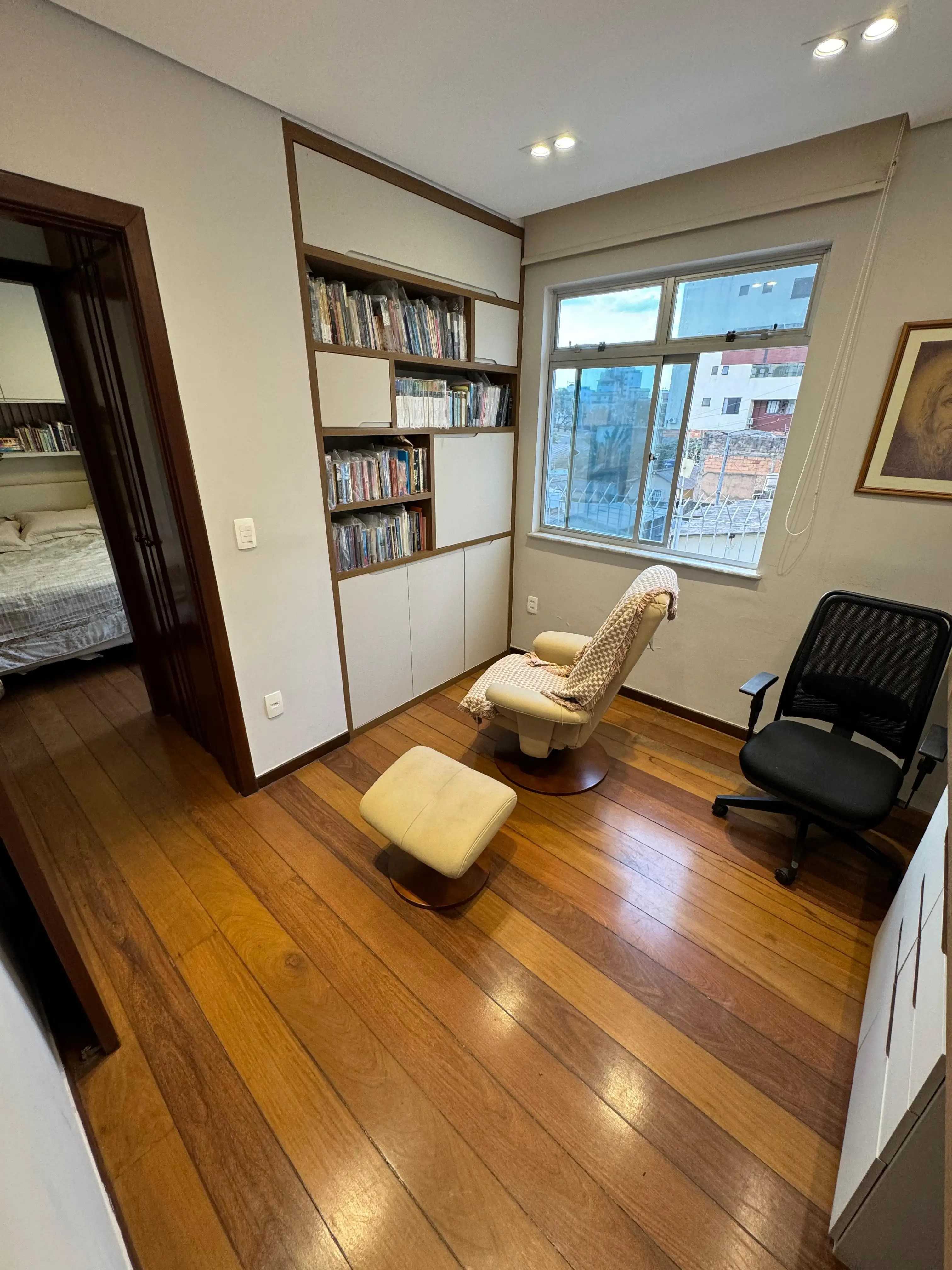 Apartamento à venda com 3 quartos, 98m² - Foto 3