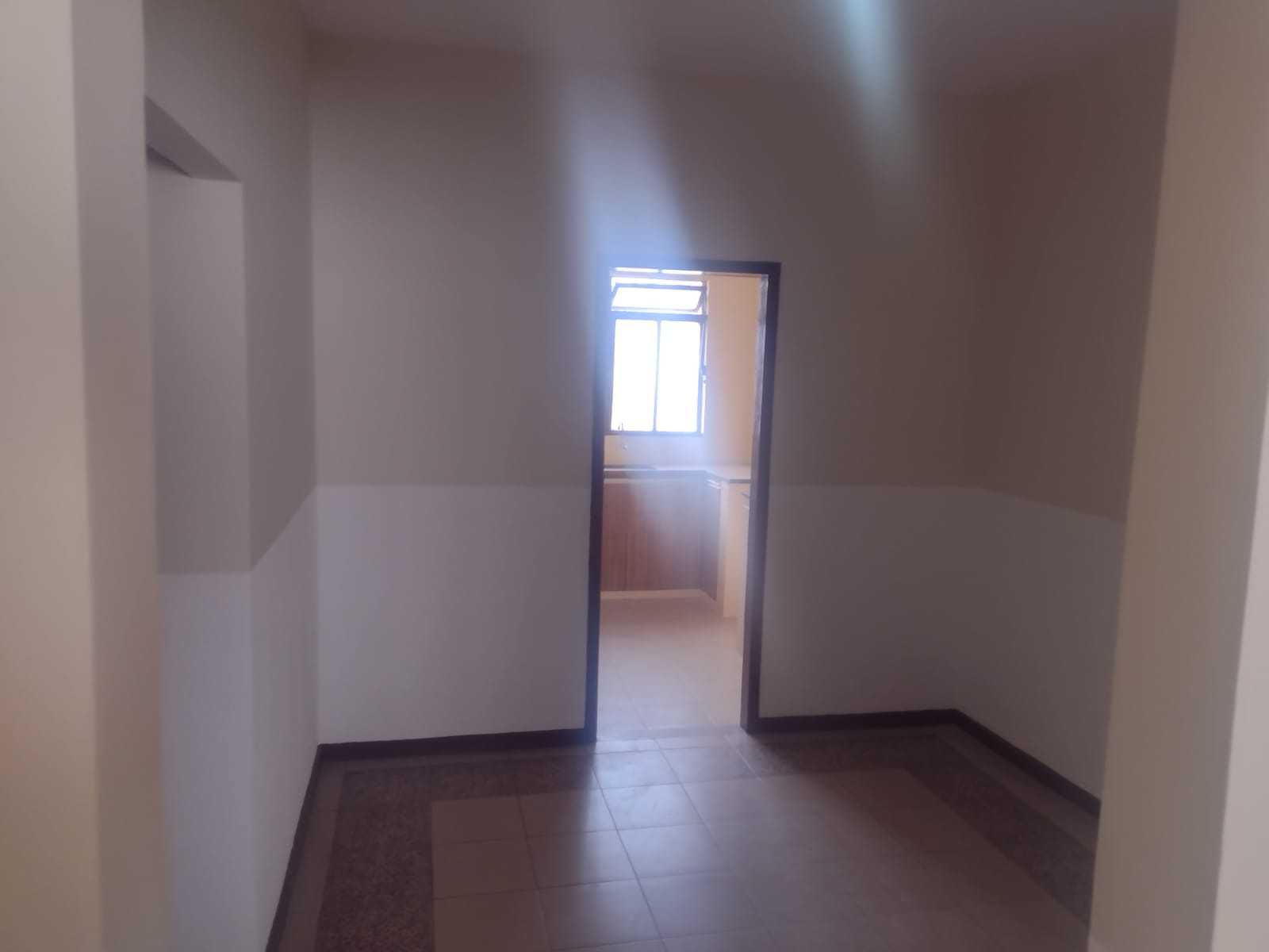 Casa à venda com 2 quartos, 170m² - Foto 4