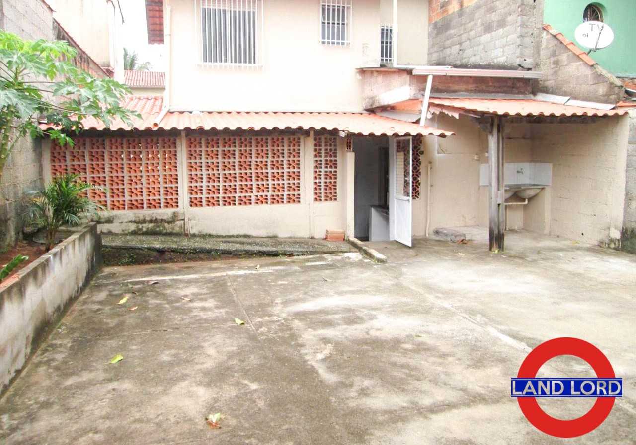 Casa à venda com 3 quartos, 200m² - Foto 1