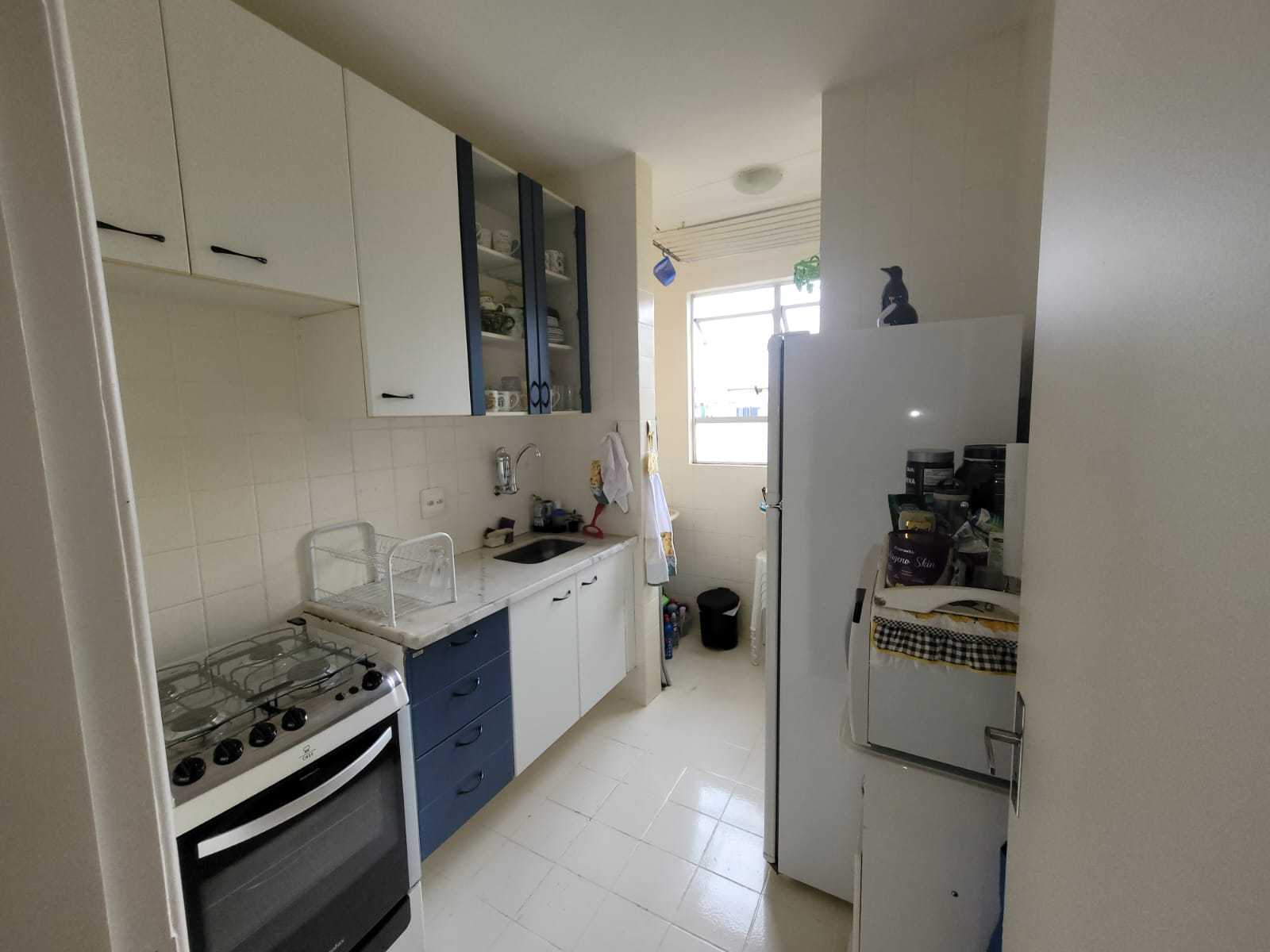 Apartamento à venda com 3 quartos, 75m² - Foto 10