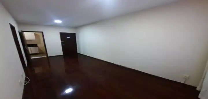 Apartamento à venda com 2 quartos, 64m² - Foto 3