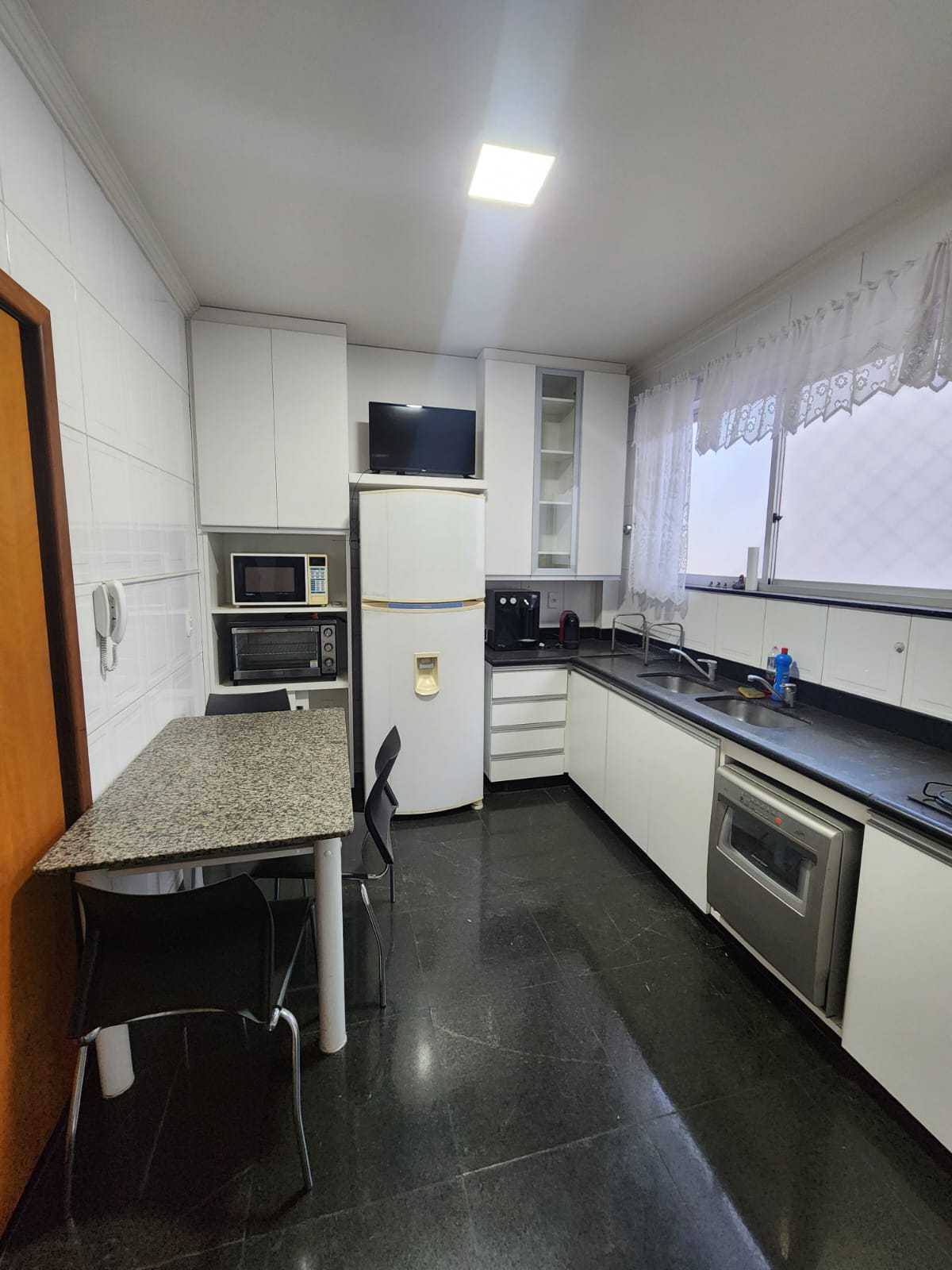 Apartamento à venda com 5 quartos, 200m² - Foto 21