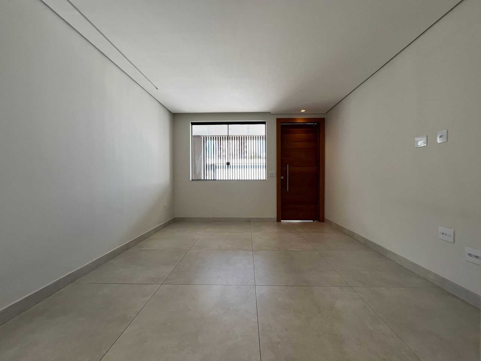 Casa à venda com 4 quartos, 210m² - Foto 11