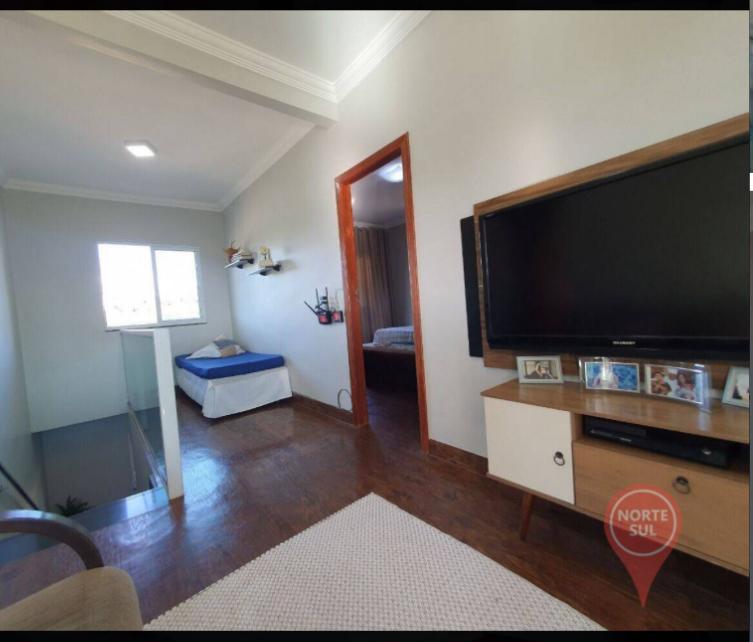 Casa à venda com 3 quartos, 80m² - Foto 24