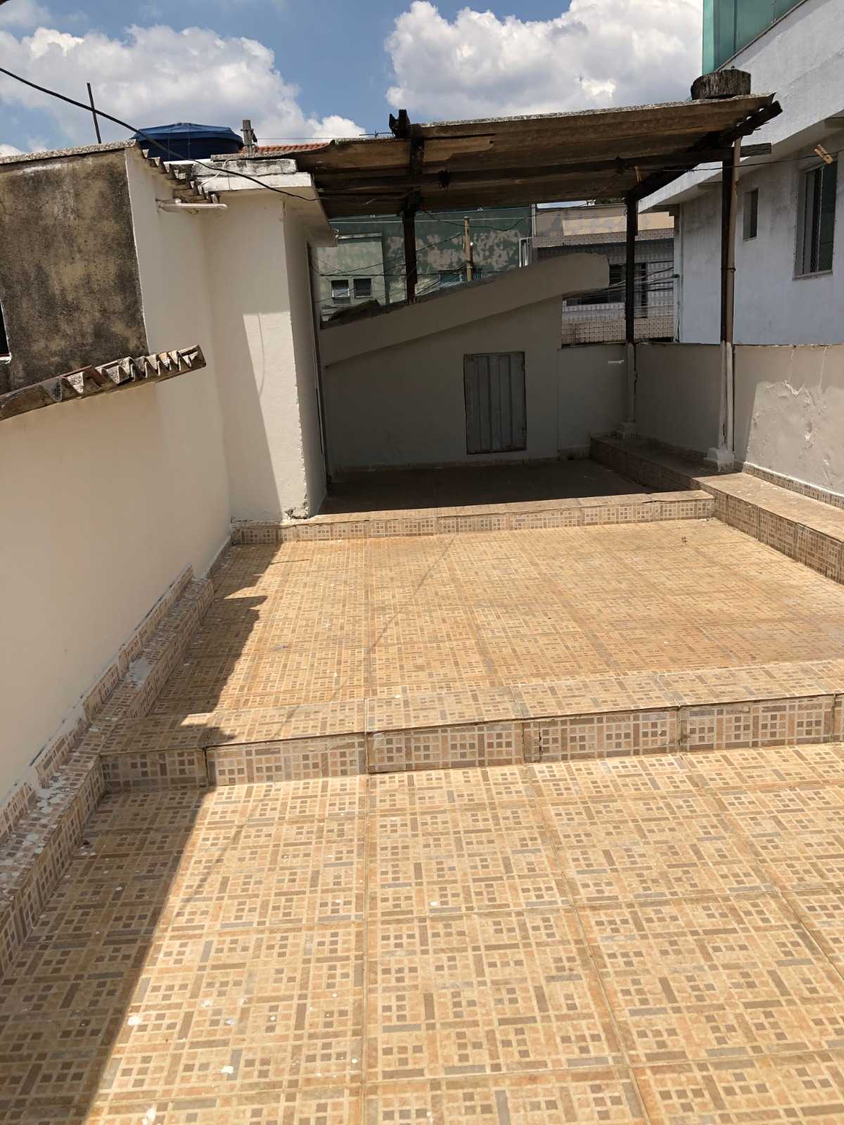 Casa à venda com 2 quartos, 360m² - Foto 18