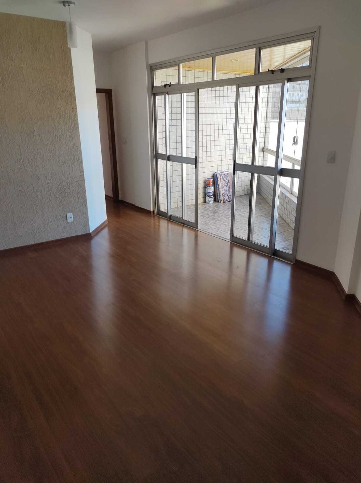 Apartamento à venda com 3 quartos, 98m² - Foto 4