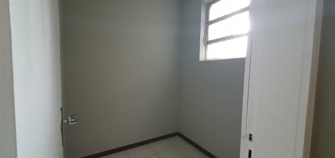 Apartamento para alugar com 2 quartos, 101m² - Foto 7