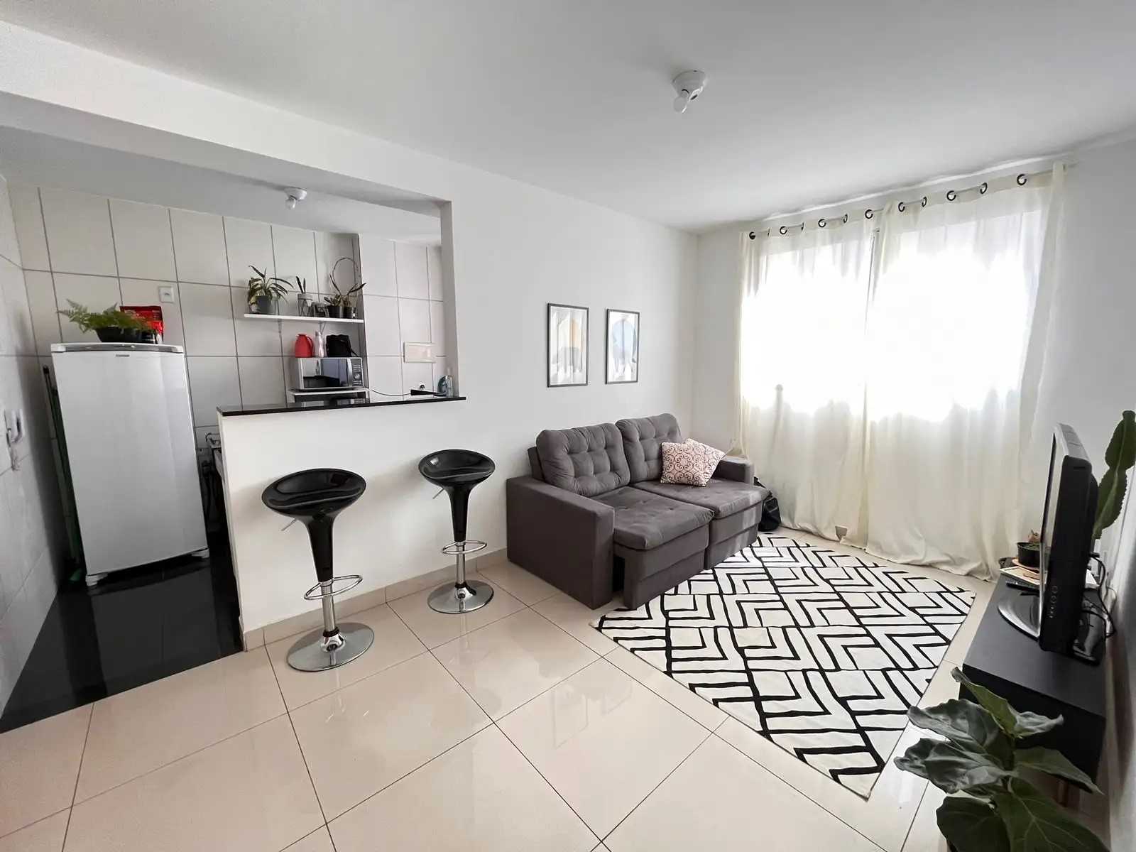 Apartamento à venda com 2 quartos, 49m² - Foto 2