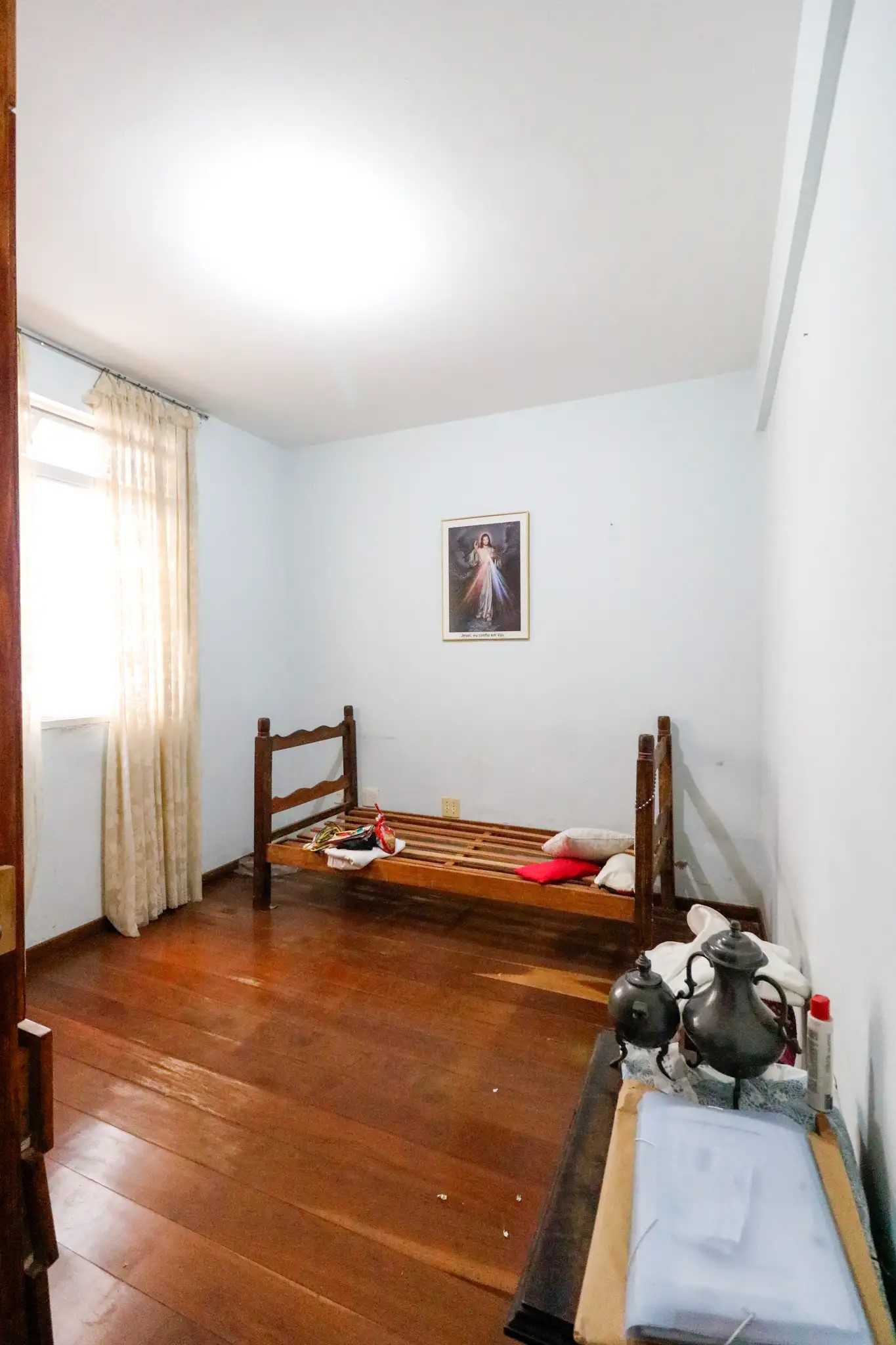 Apartamento à venda com 3 quartos, 110m² - Foto 5