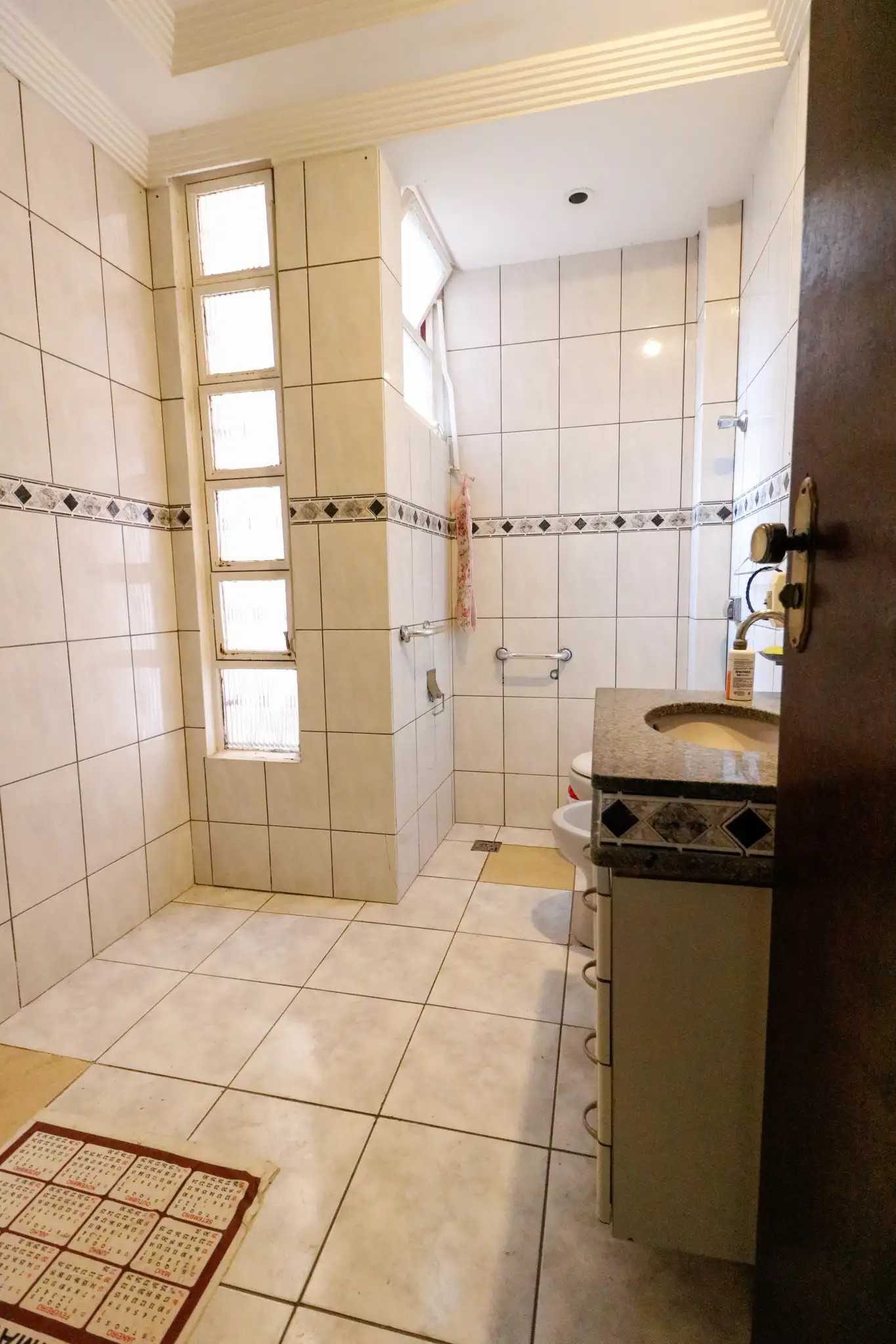 Apartamento à venda com 3 quartos, 110m² - Foto 8