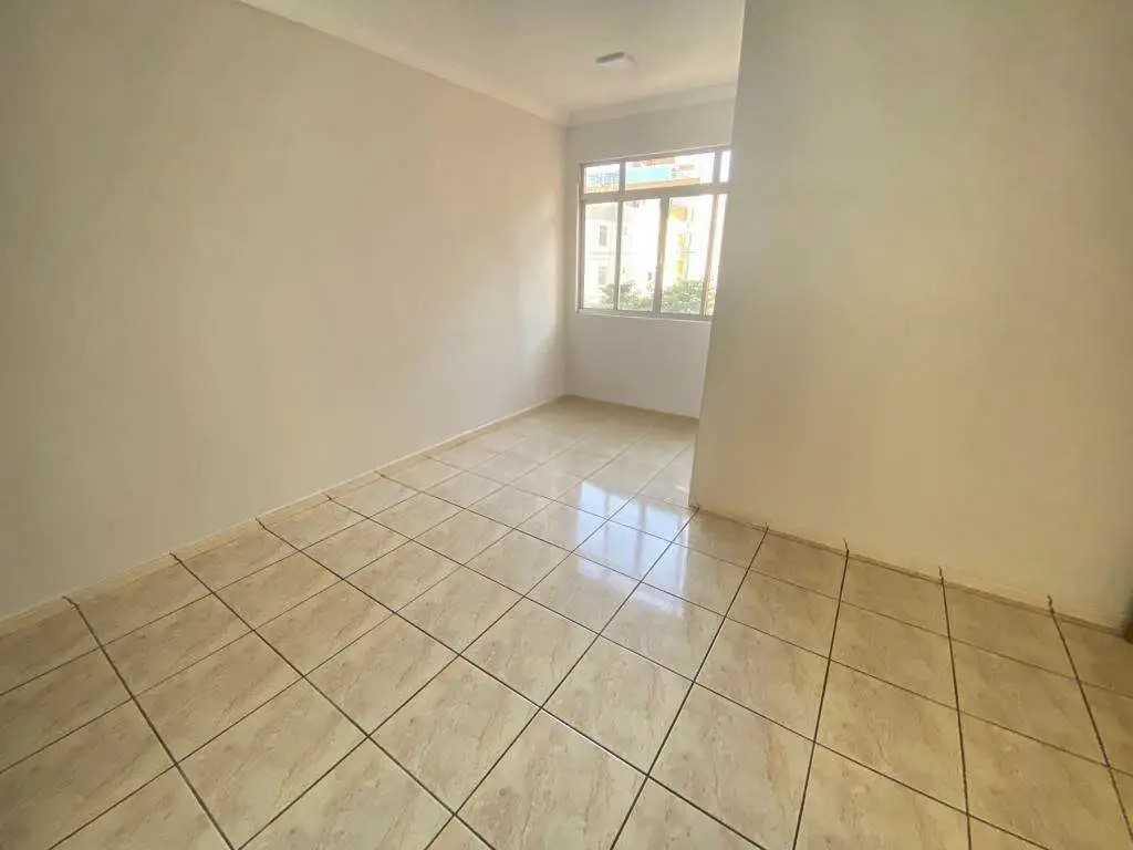 Apartamento à venda com 3 quartos, 74m² - Foto 1