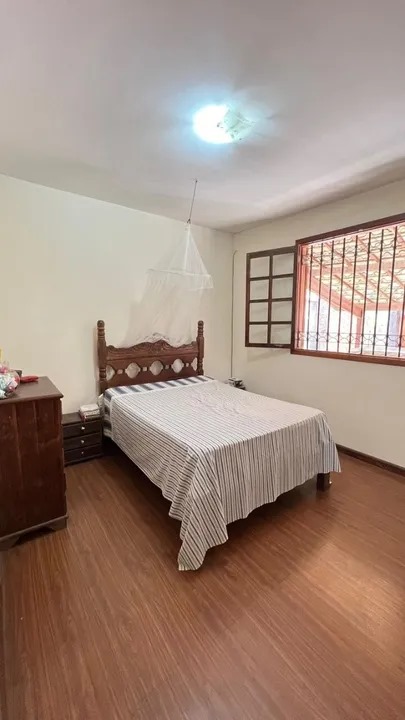 Casa à venda com 3 quartos, 198m² - Foto 8