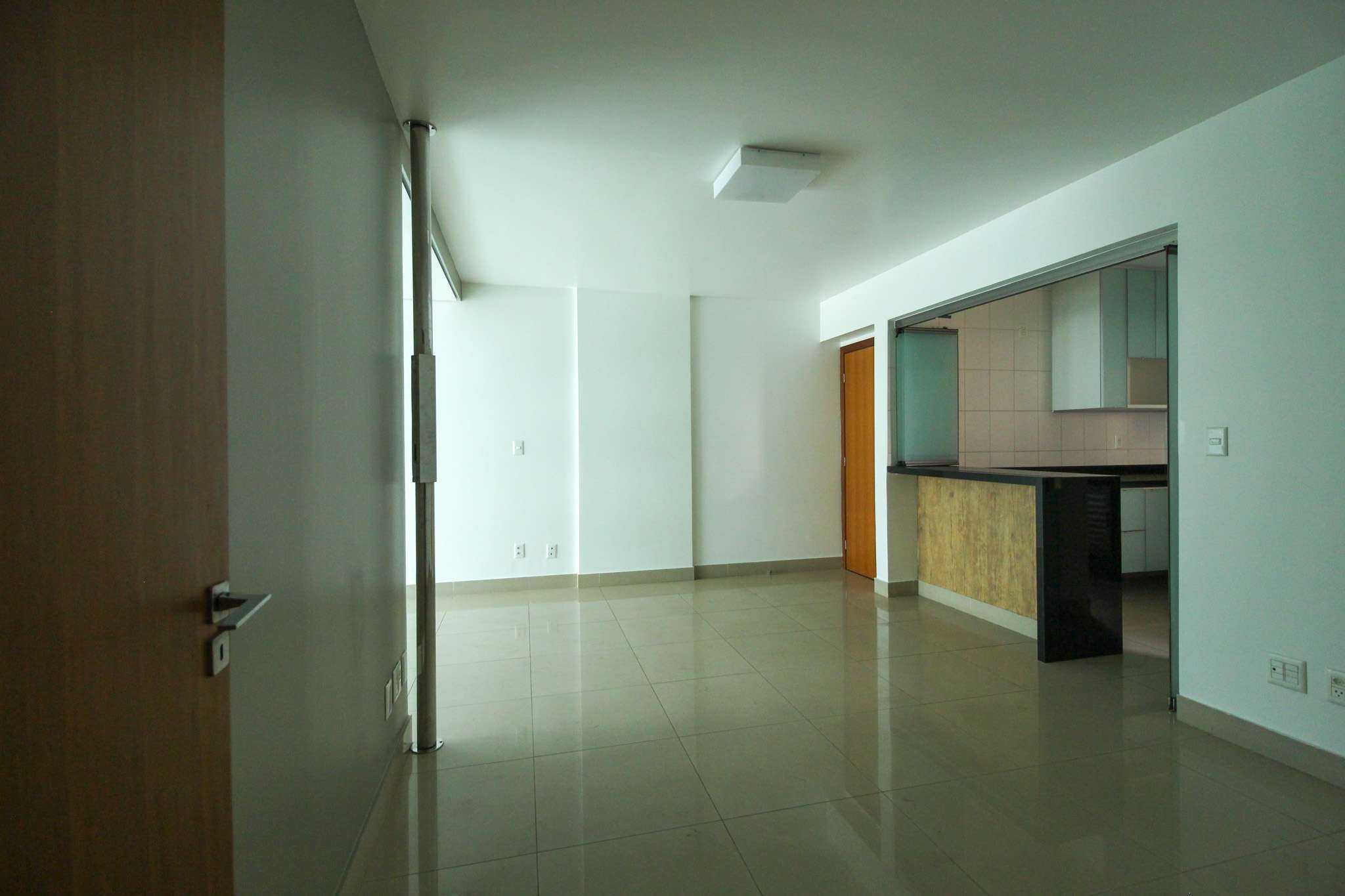 Apartamento à venda com 3 quartos, 83m² - Foto 1