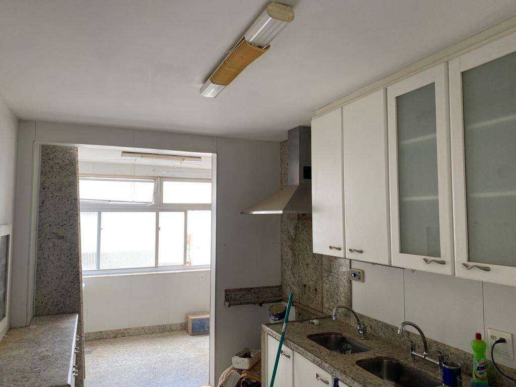 Apartamento à venda com 4 quartos, 270m² - Foto 18