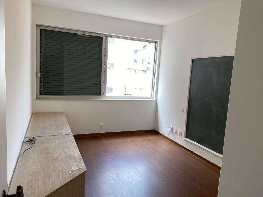 Apartamento à venda com 4 quartos, 270m² - Foto 15