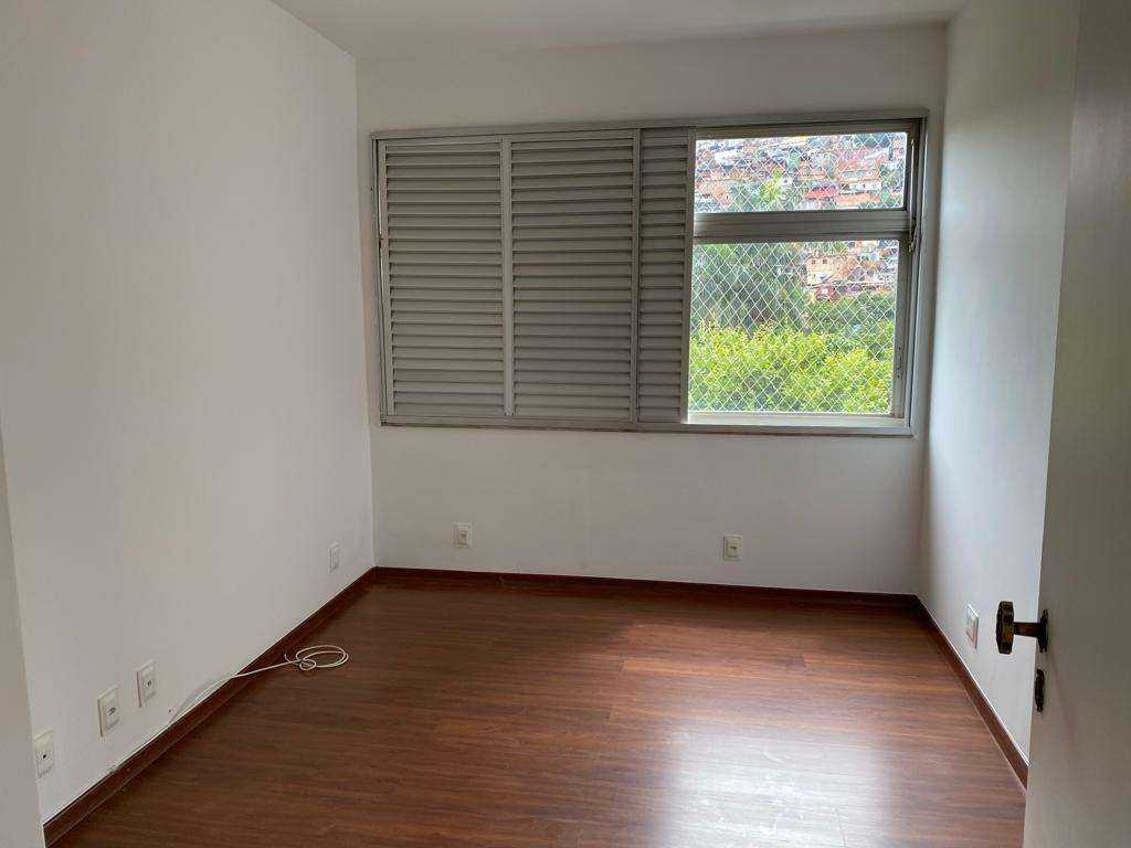 Apartamento à venda com 4 quartos, 270m² - Foto 4