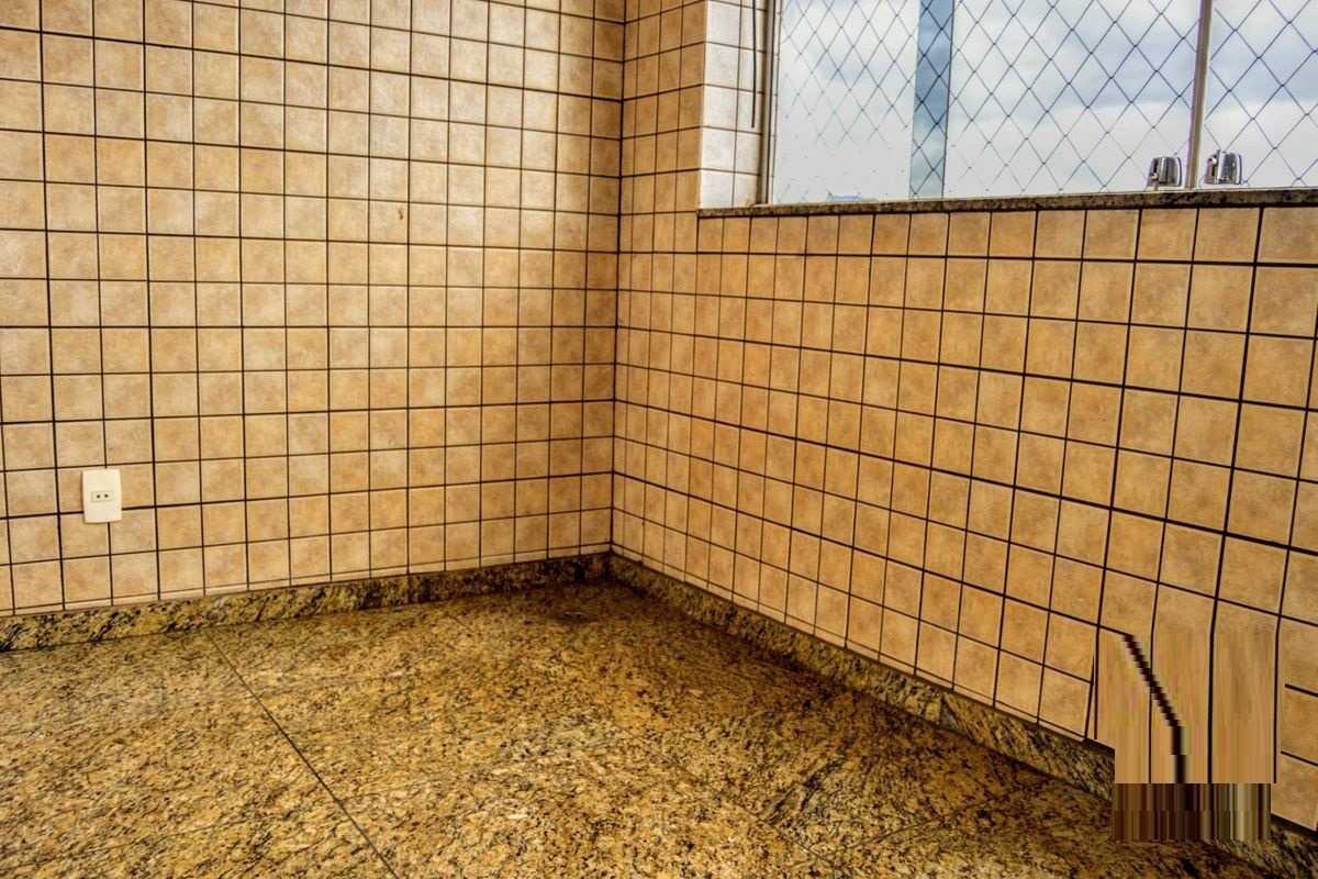 Apartamento à venda com 4 quartos, 137m² - Foto 15