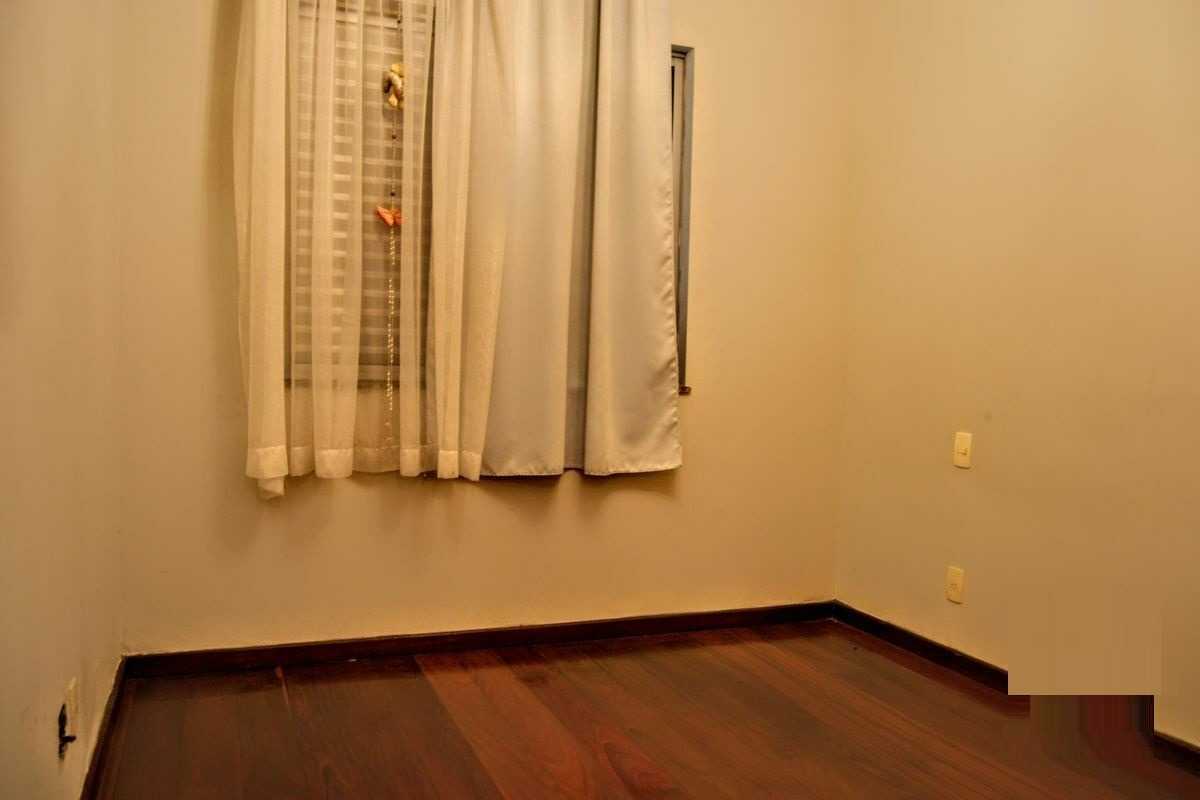 Apartamento à venda com 4 quartos, 137m² - Foto 9