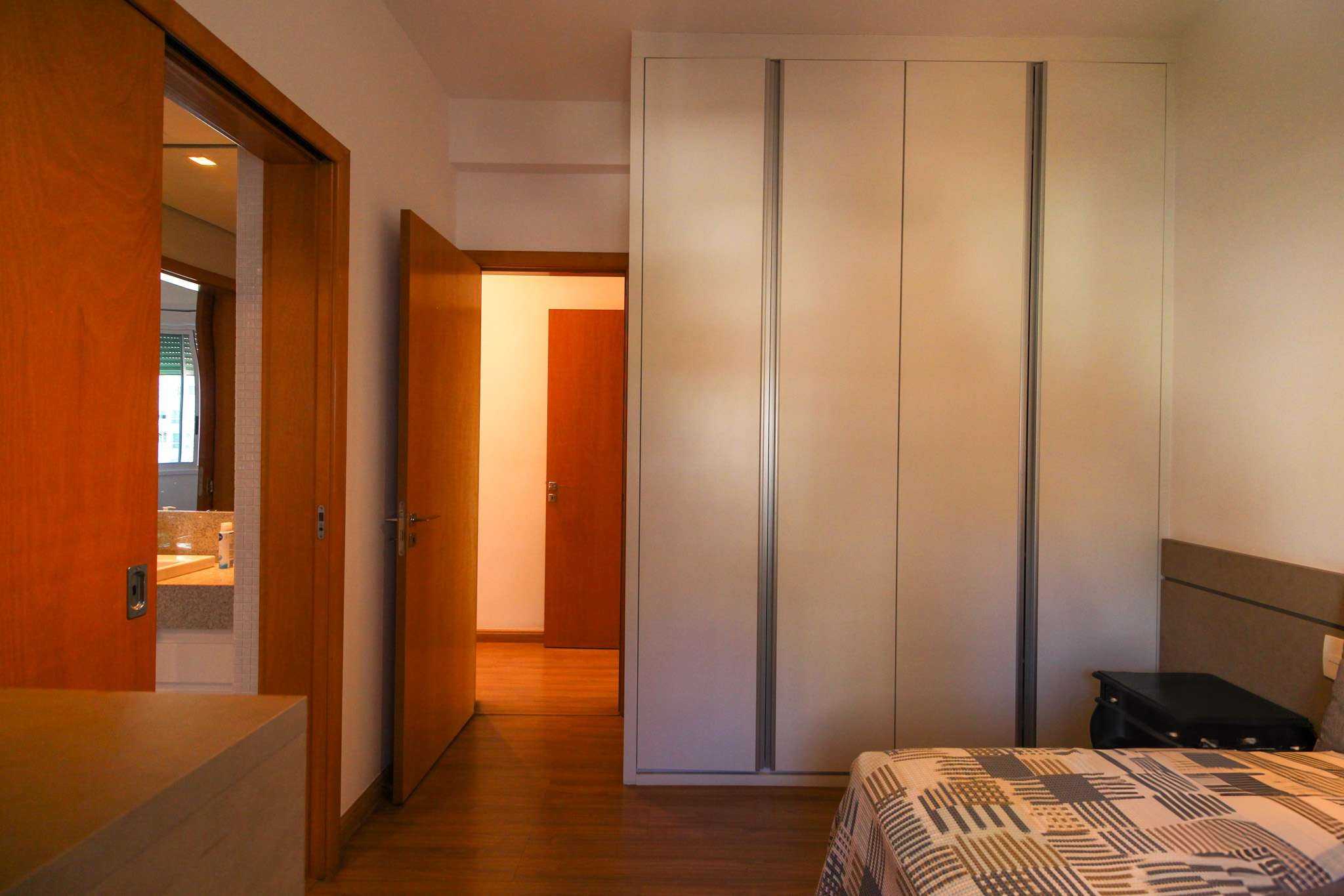 Apartamento à venda com 4 quartos, 183m² - Foto 17