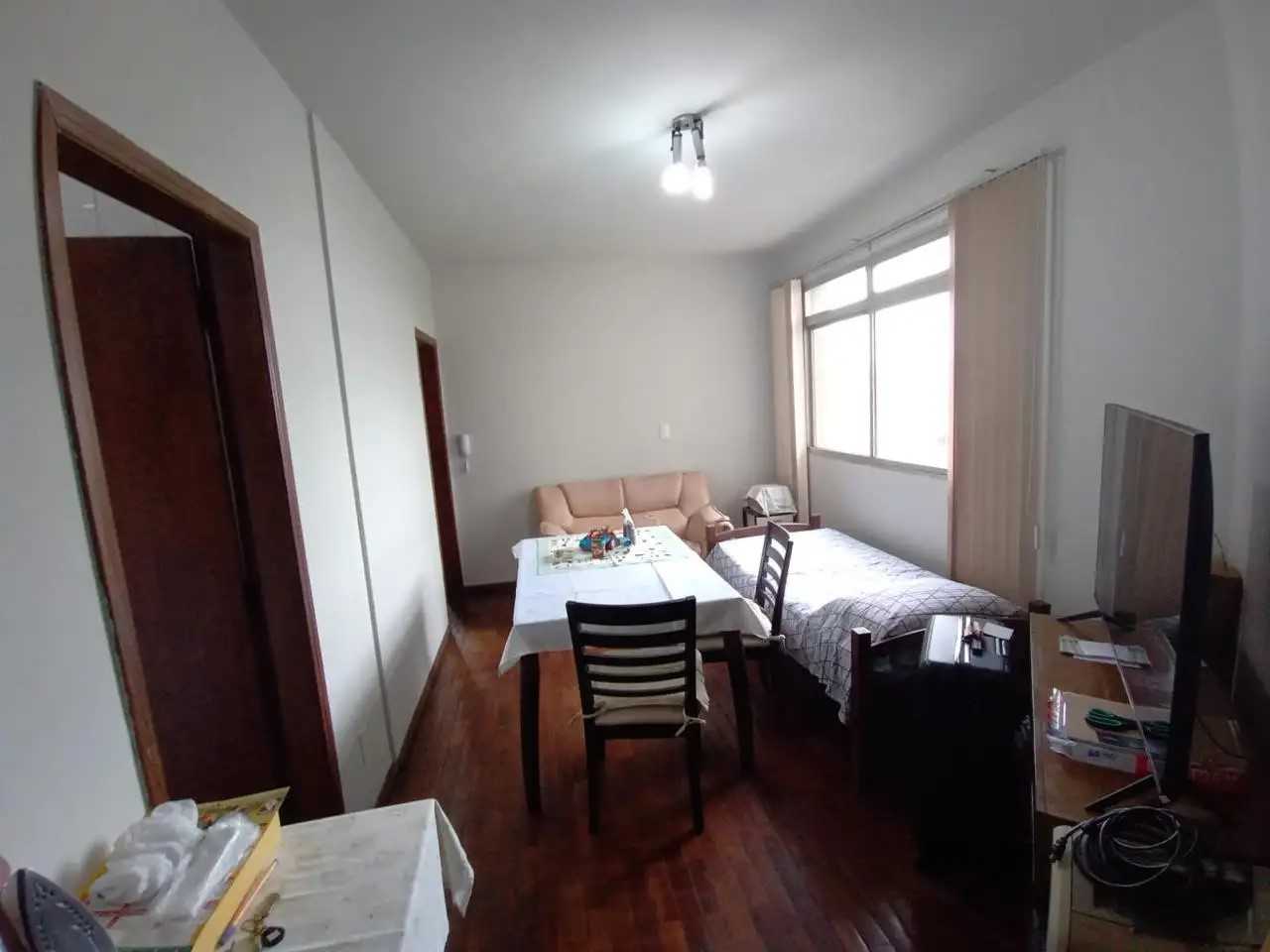 Apartamento à venda com 2 quartos, 60m² - Foto 11