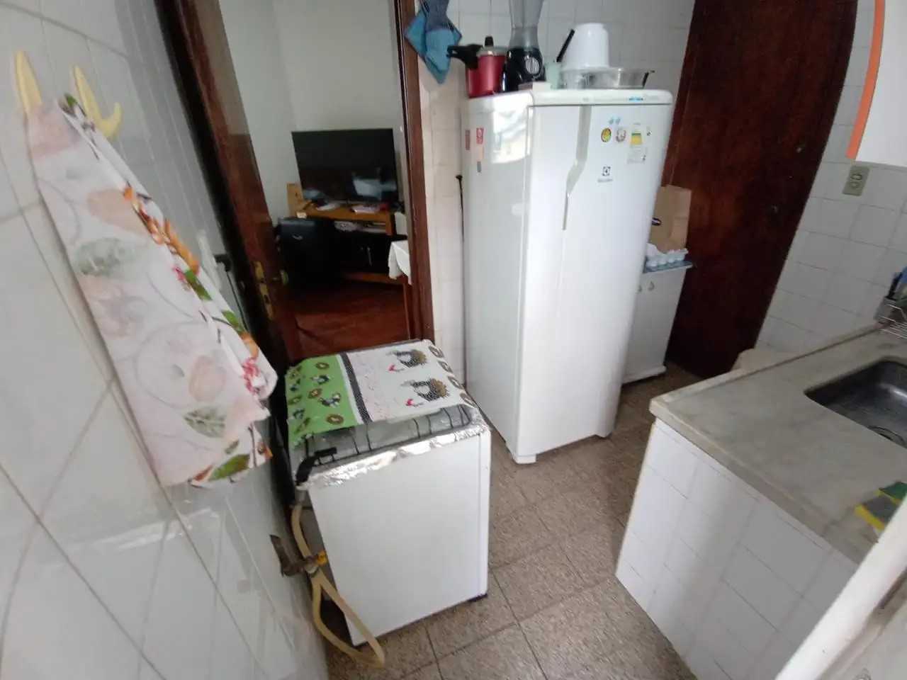 Apartamento à venda com 2 quartos, 60m² - Foto 4