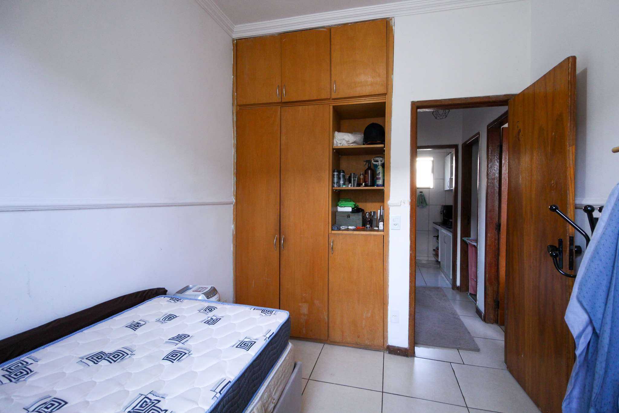 Apartamento à venda com 2 quartos, 60m² - Foto 5