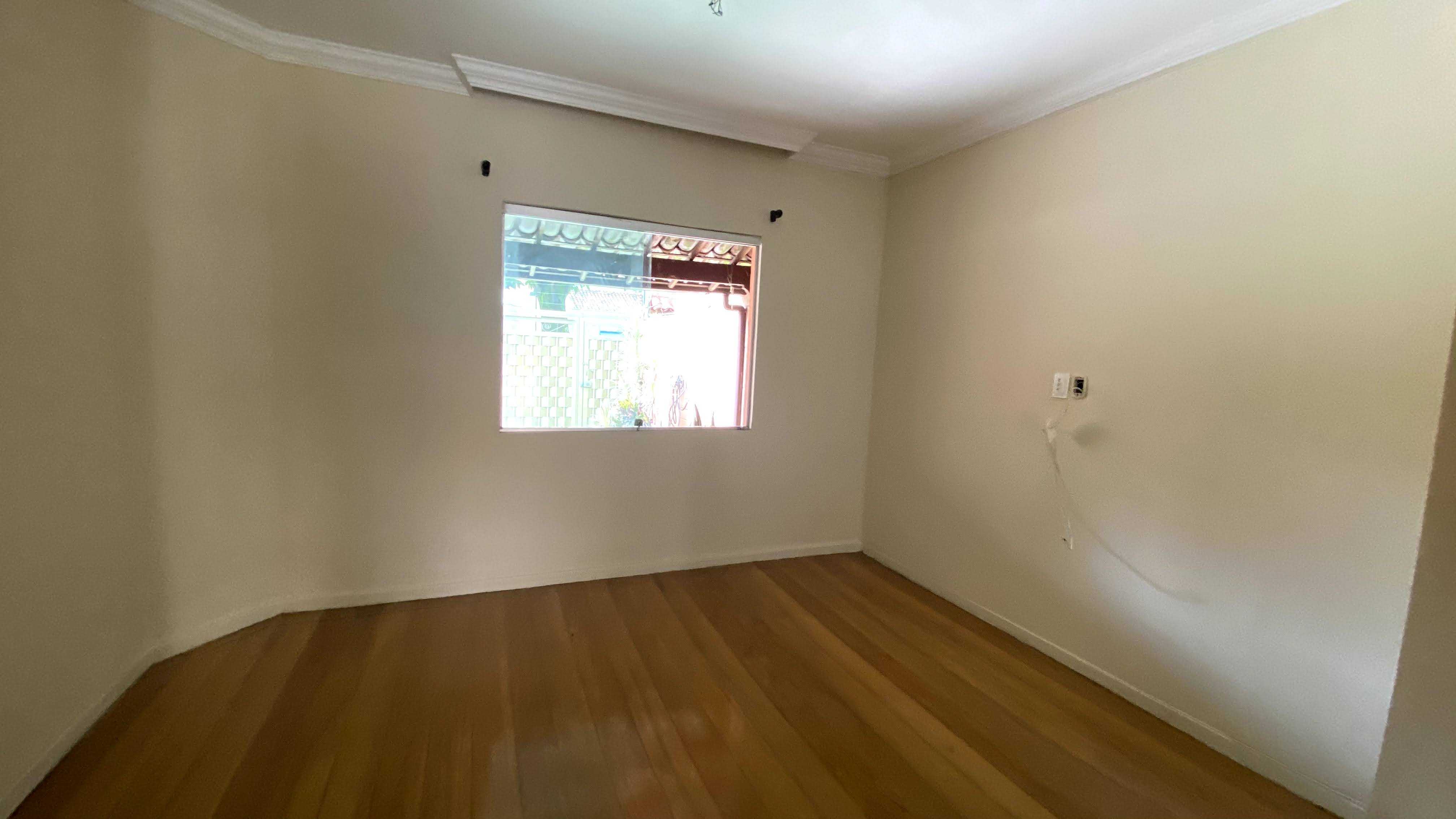 Casa à venda com 5 quartos, 250m² - Foto 11