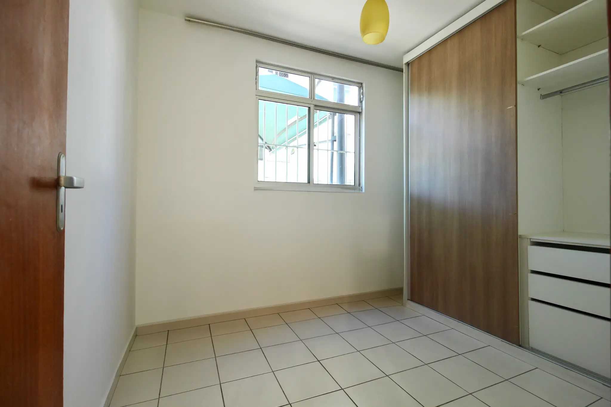 Apartamento à venda com 2 quartos, 55m² - Foto 9