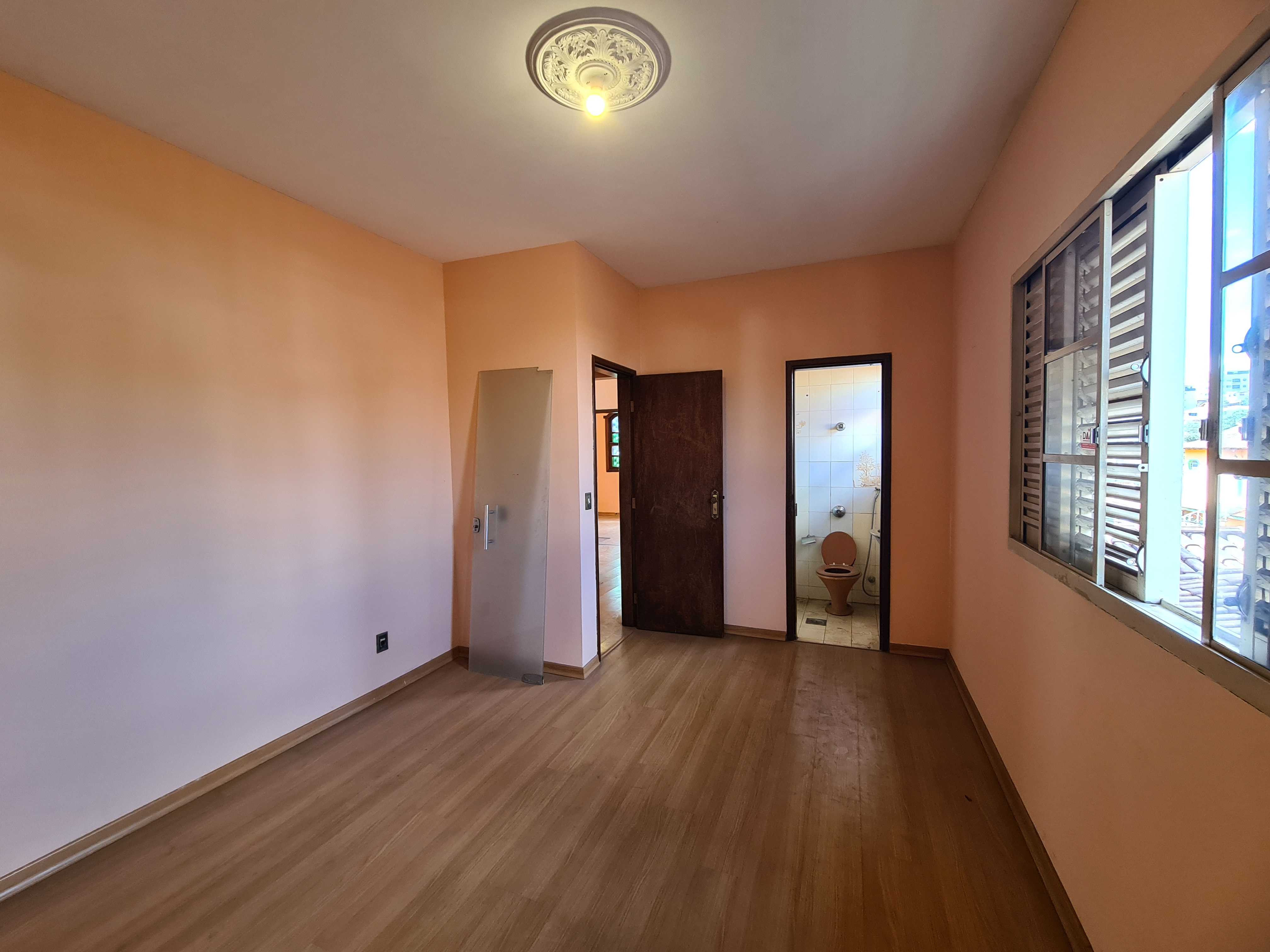 Casa à venda com 4 quartos, 250m² - Foto 20