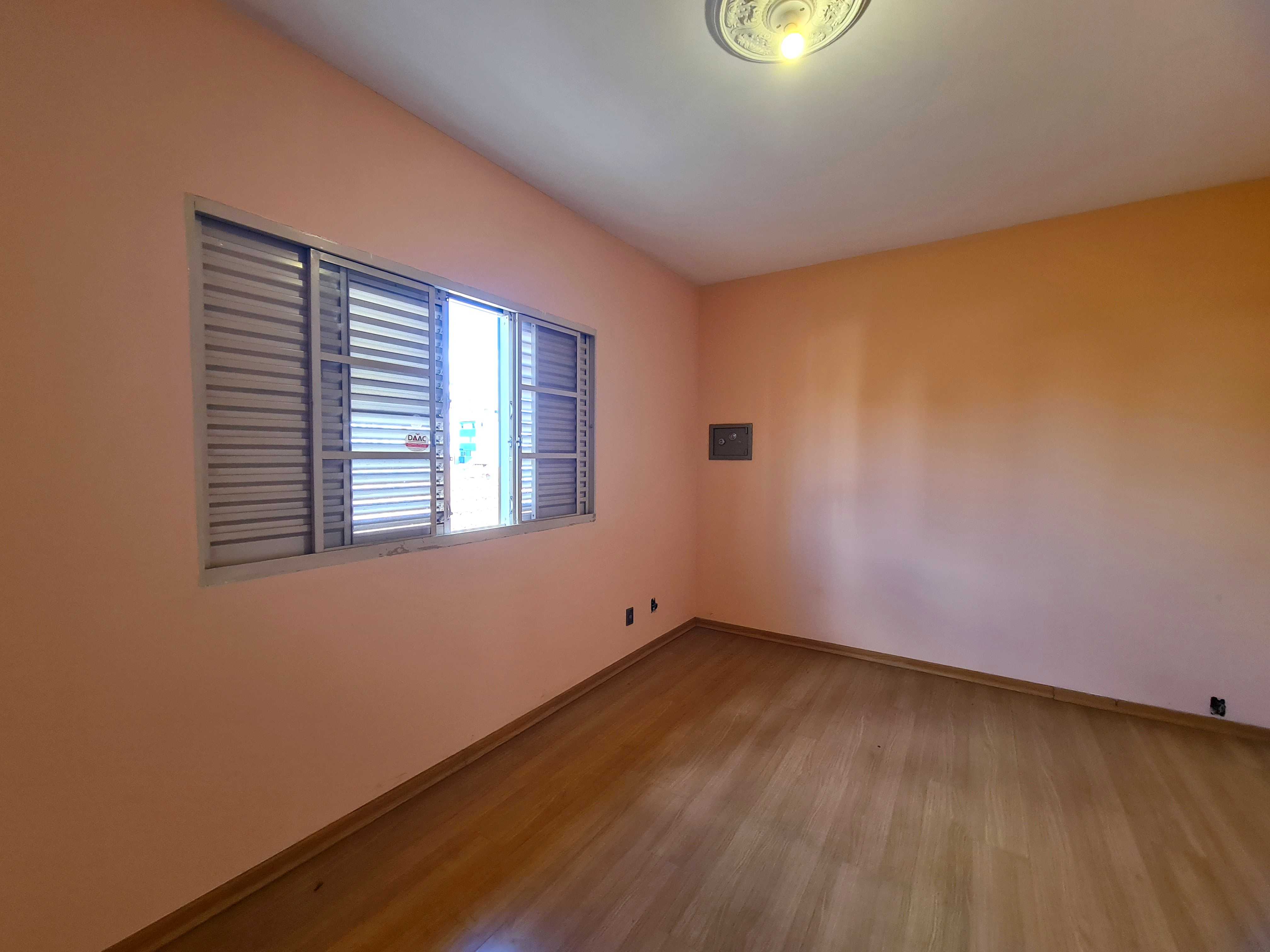 Casa à venda com 4 quartos, 250m² - Foto 21