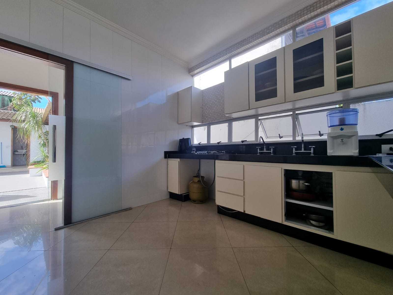 Casa à venda com 3 quartos, 200m² - Foto 24