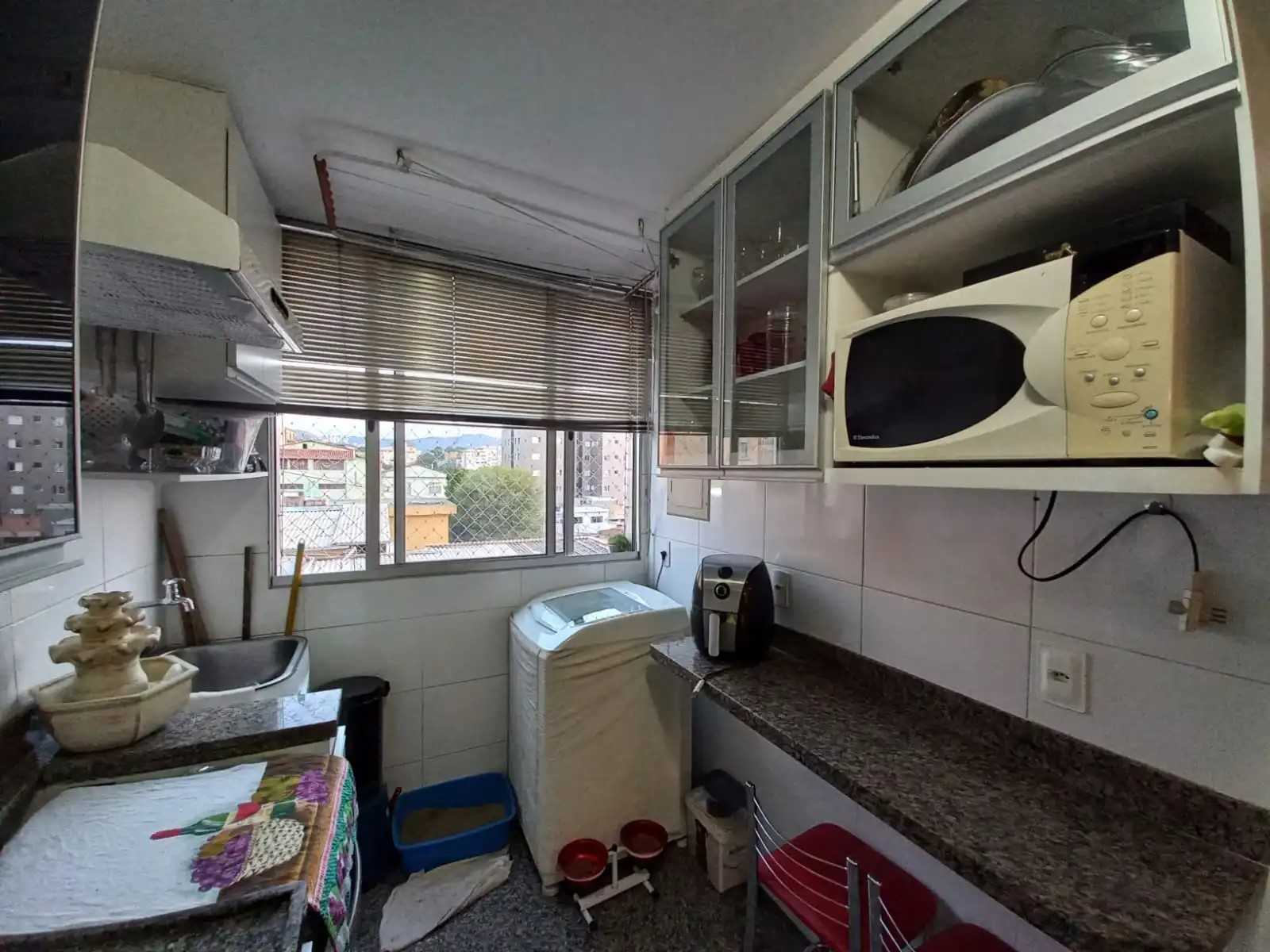 Apartamento à venda com 2 quartos, 60m² - Foto 11