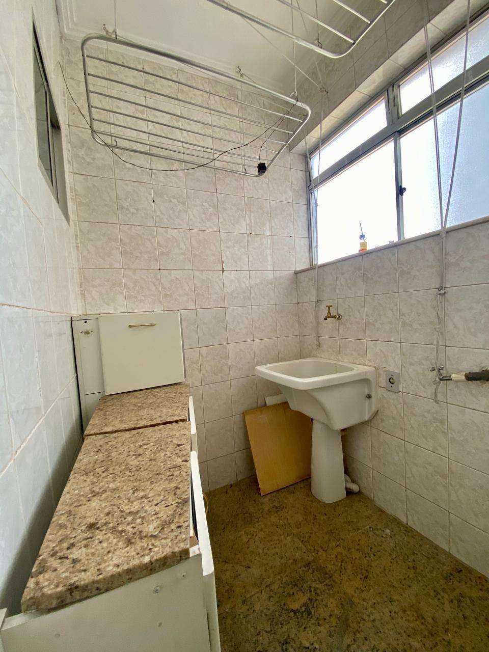 Apartamento à venda com 2 quartos, 75m² - Foto 13