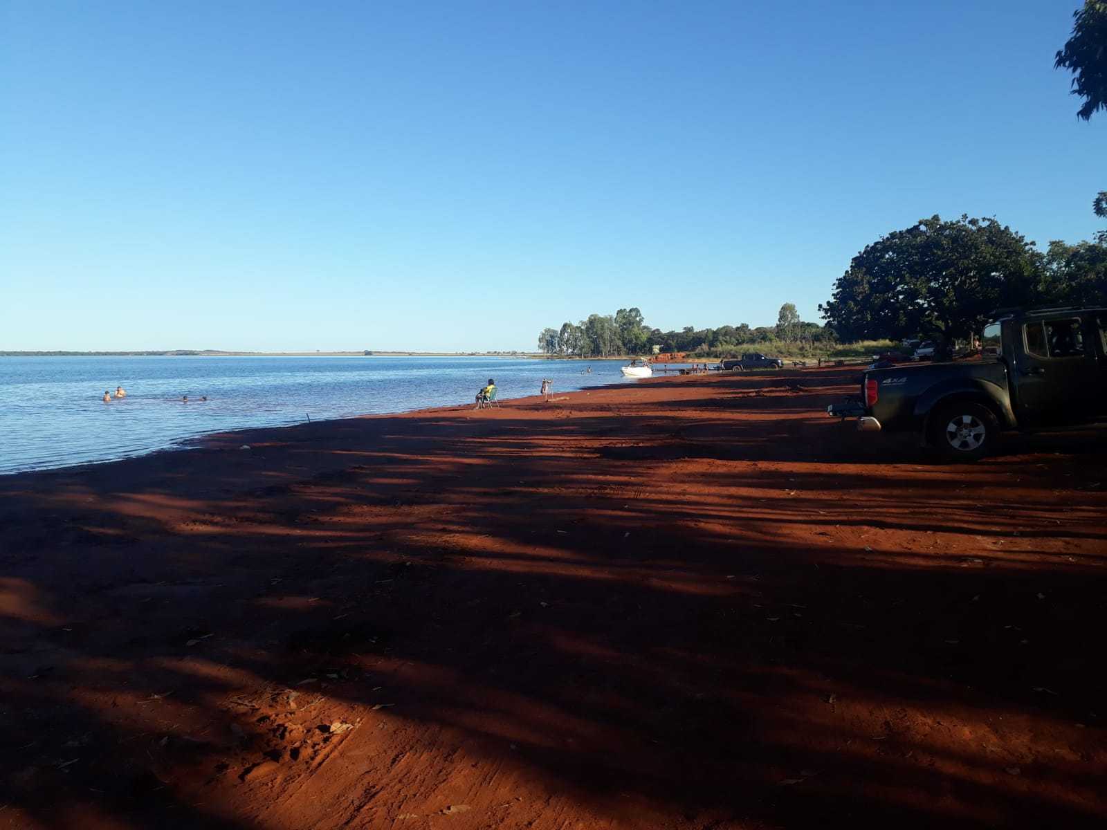 Chácara à venda com 4 quartos, 400m² - Foto 1